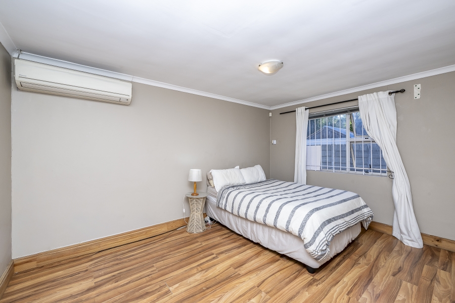 3 Bedroom Property for Sale in De Oude Spruit Western Cape